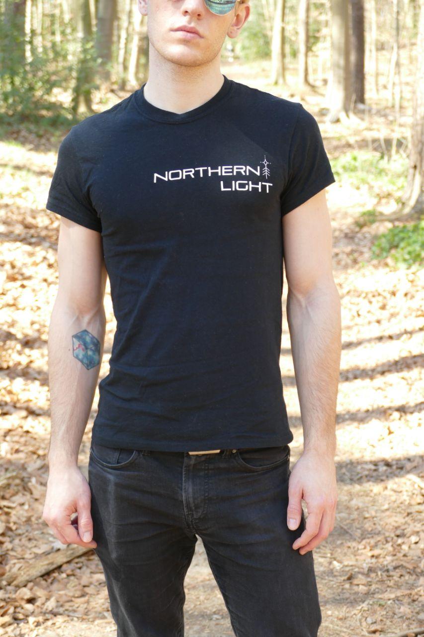 Northern Light Wolf T-Shirt (man, front)